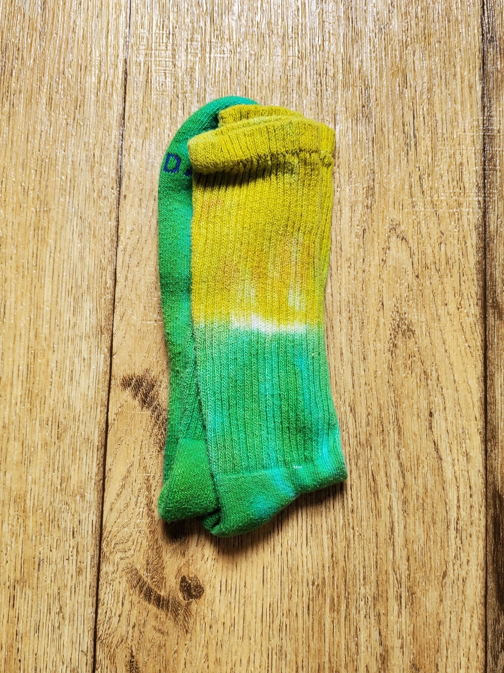 Gildan Green and Yellow Tie-Dye Crew Socks